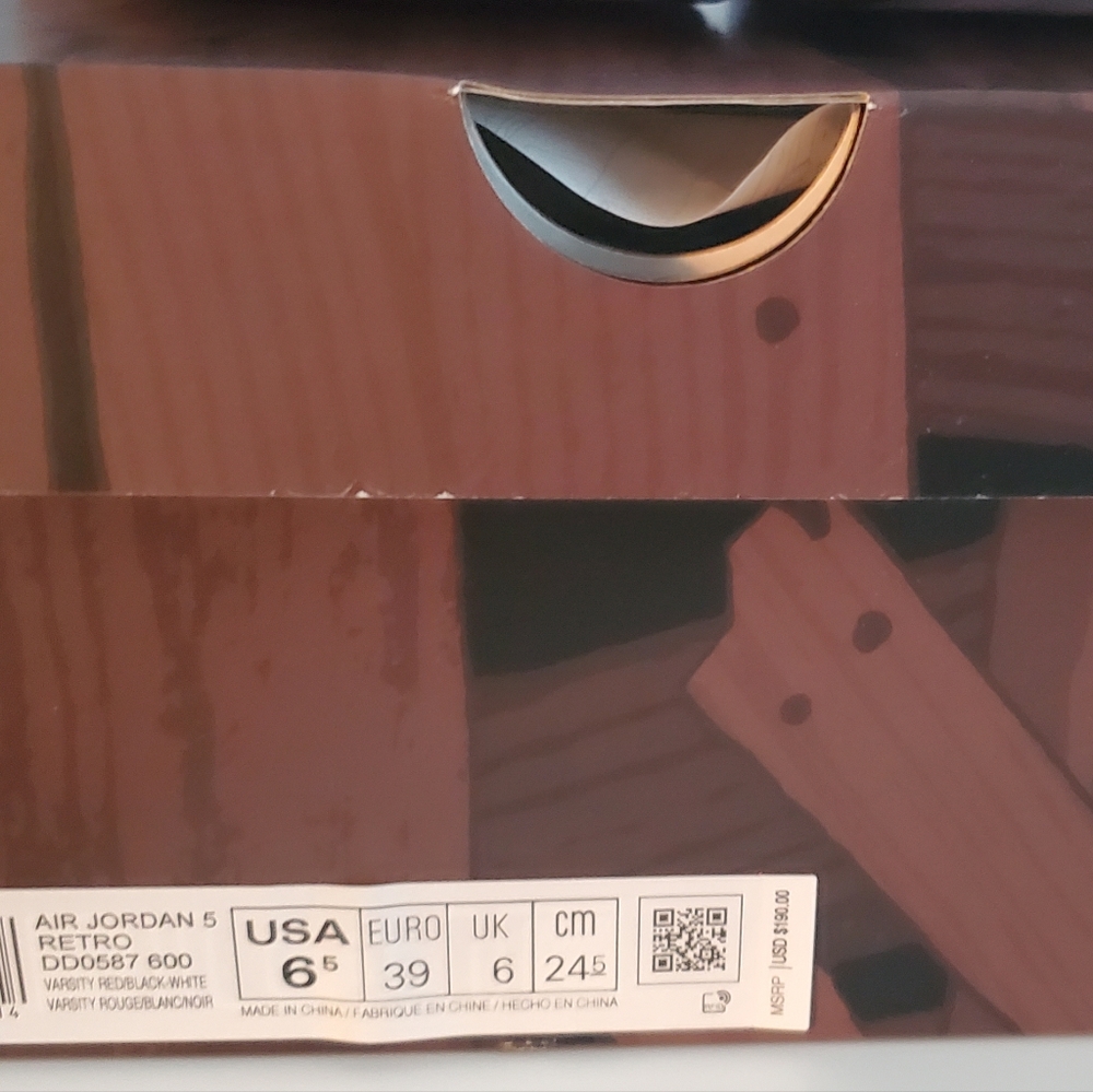 Jordan Raging Bull 5! - Picture 2 of 5